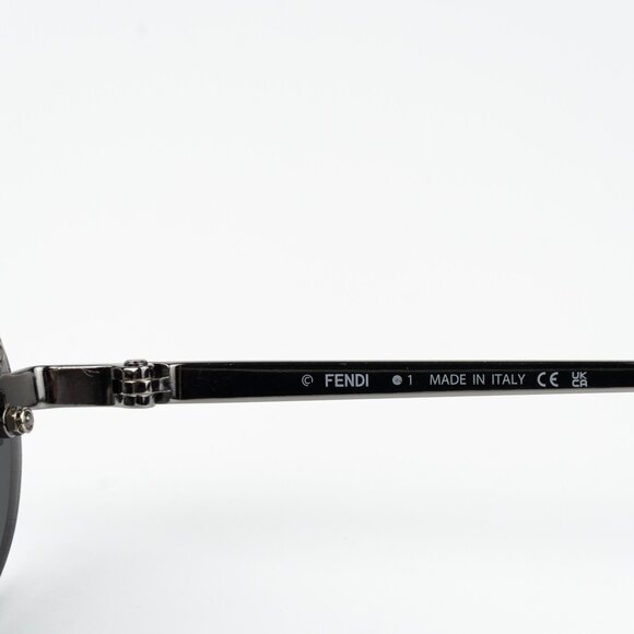 Fendi FIRST CRYSTAL Men Sunglasses Silver Grey Oval FE4075US 12A NEW AUTHENTIC - Picture 8 of 12